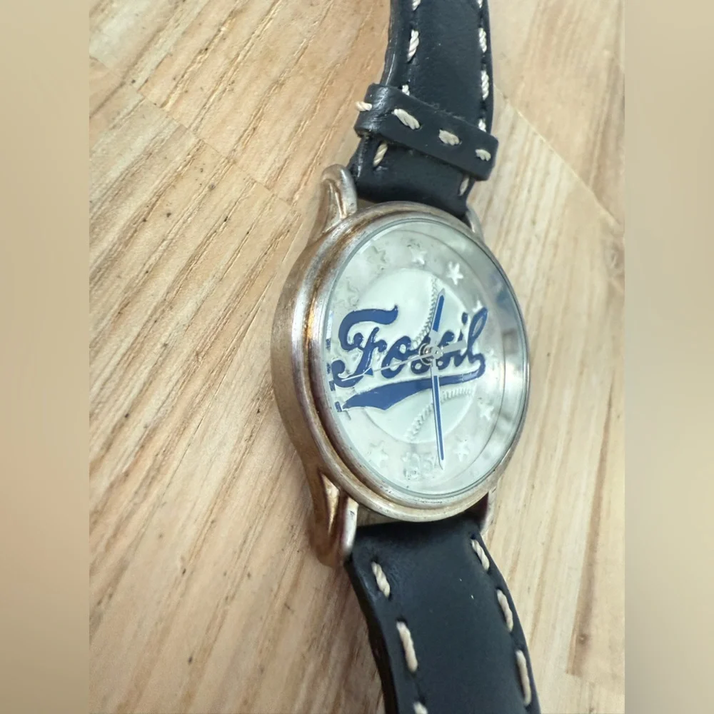 Vintage fossil roadtrip collection baseball theme leather watch NEW BATTERY